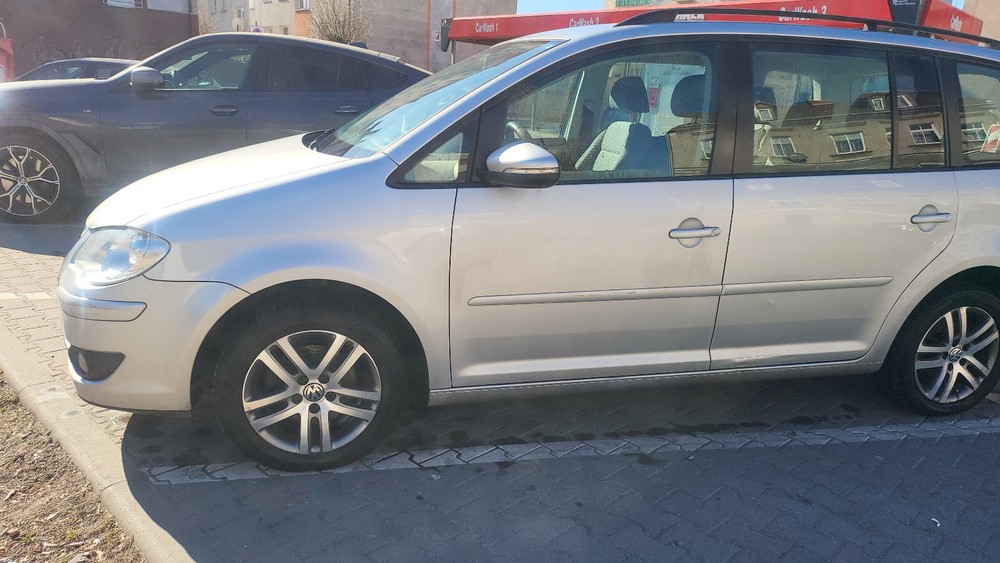 VW Touran 317.000 km 1.999 &euro; Berlin 10178
