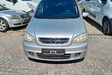 Opel Zafira 162.000 km 2.990 &euro; Berlin 12105