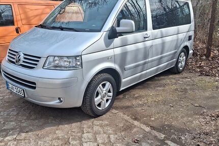 VW T5 California 228.900 km 22.500 &euro; Berlin 10317