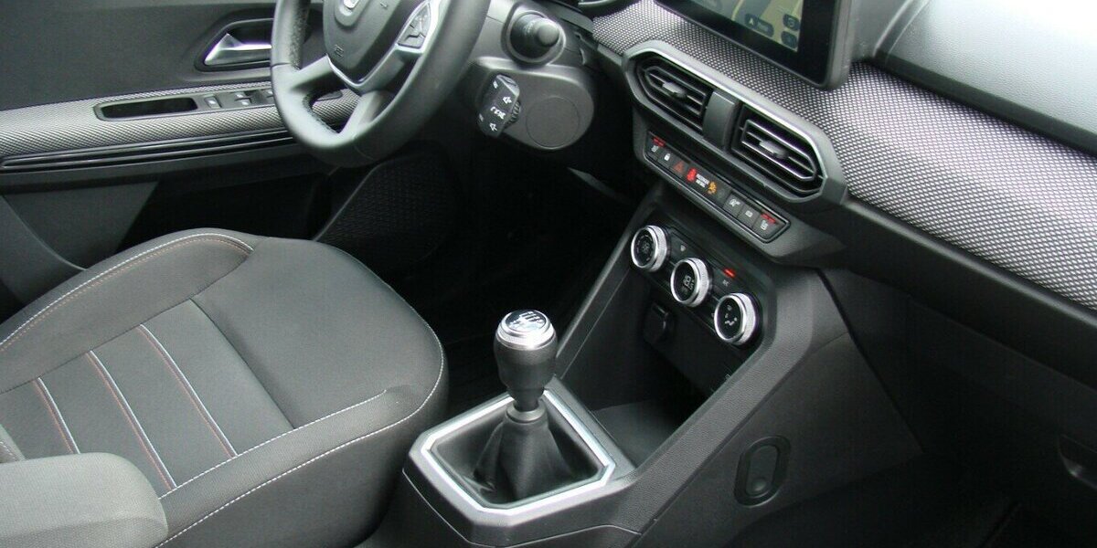 Dacia Jogger 1.0TCe 110 Extreme+ LED 7Sitzer Totwinkel T 40.577 km 17.980 &euro; Falkensee 14612