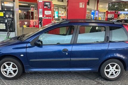 Peugeot 206 130.000 km 2.100 &euro; Berlin 13583