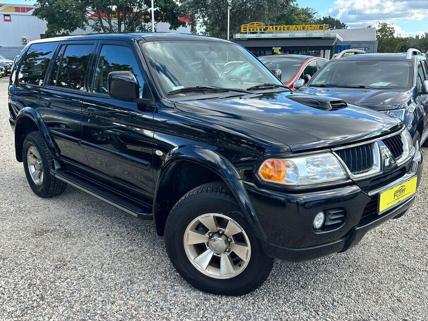 Mitsubishi Pajero 124.671 km 8.990 € Berlin 13089