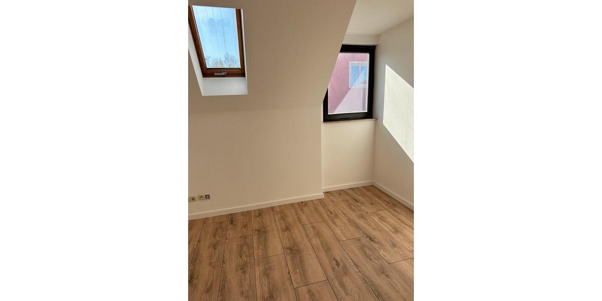 Etagenwohnung Schwielowsee - 2.5 Zimmer, 77 m&sup2;, 1.071&euro; | Angebot:26372784