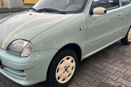 Fiat 600 158.000 km 1.300 € Berlin 12049