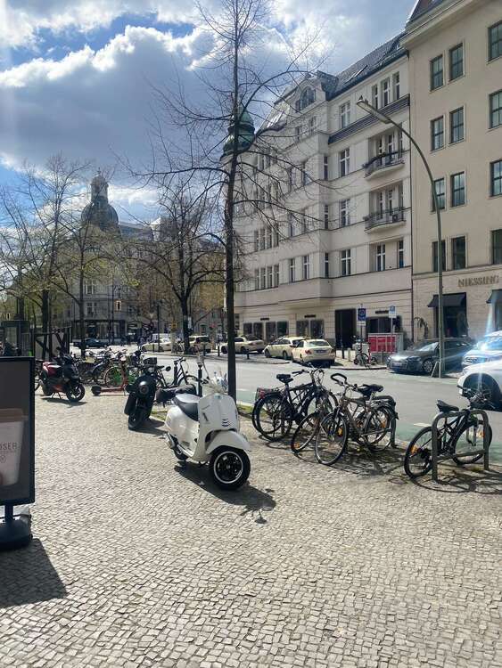 Einzelhandel in Berlin 1.800 € 30 m²