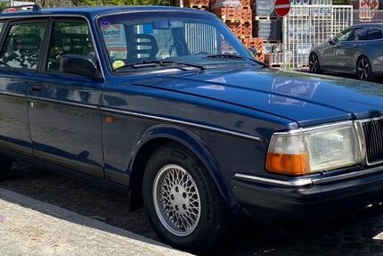 Volvo 240 247.790 km 2.590 &euro; Berlin 12205