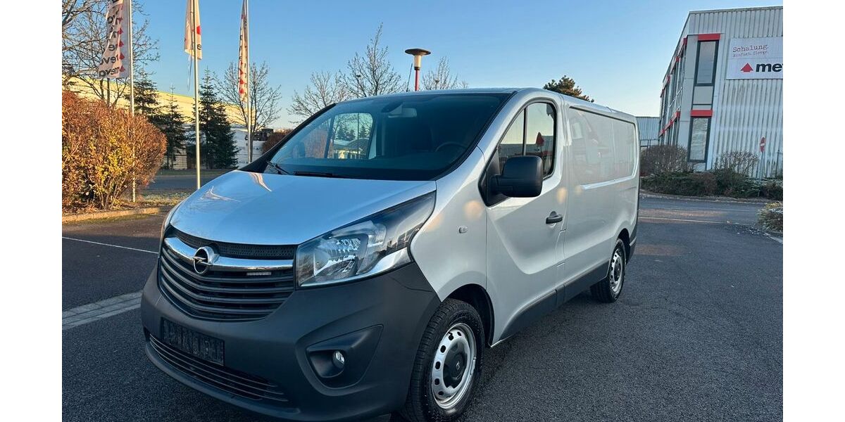 Opel Vivaro 170.000 km 8.900 € Berlin 12099