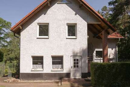 Haus Michendorf - 8 Zimmer, 165 m&sup2;, 389.000&euro; | Angebot:27142917