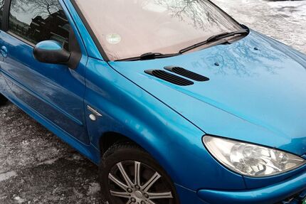 Peugeot 206 273.000 km 750 &euro; Berlin - Schöneberg 10781