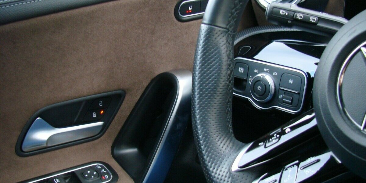 Mercedes-Benz CLA 180 Shooting Brake AMG Night Paket LED 360º Di 17.812 km 29.980 &euro; Falkensee 14612