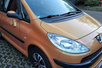 Peugeot 1007 78.000 km 3.490 € Berlin - Schöneberg 10781