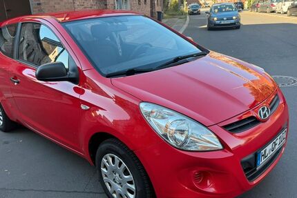 Hyundai i20 110.000 km 2.500 &euro; Berlin 13587