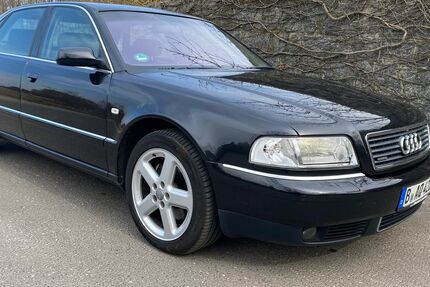 Audi A8 230.000 km 9.900 &euro; Berlin 12589