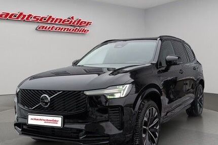 Volvo XC90 4.569 km 71.890 &euro; Potsdam 14482