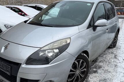 Renault Scenic 229.000 km 1.250 &euro; Berlin 10245