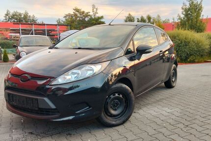 Ford Fiesta 98.000 km 3.333 € potsdam 14480