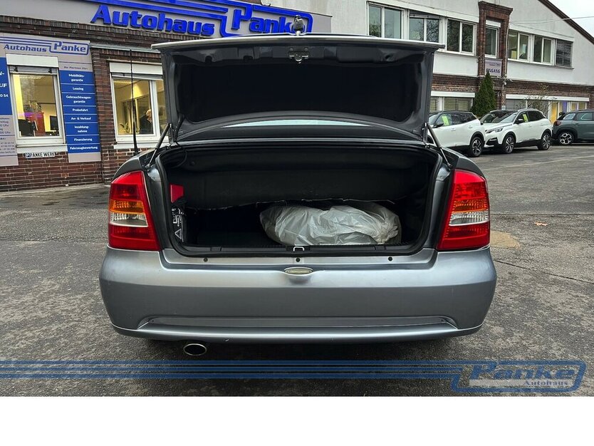 Astra G Cabrio 2.2 16V*Leder*SHZ*Klima*USB*