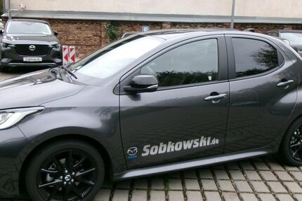 Mazda 2 Hybrid 8.000 km 27.990 &euro; Berlin 13407