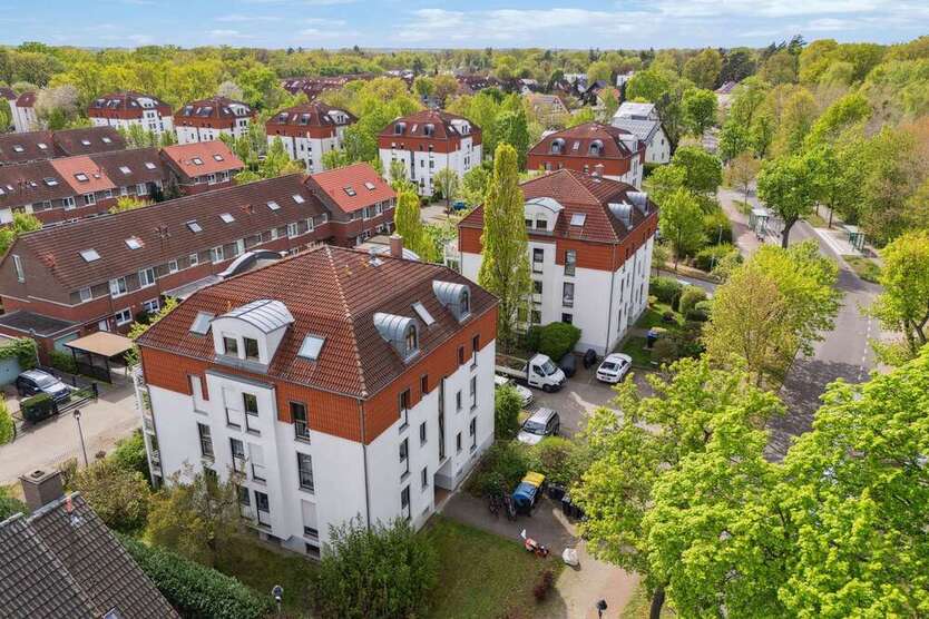 Haus zum Kaufen in Falkensee 2.490.000 € 1221 m²