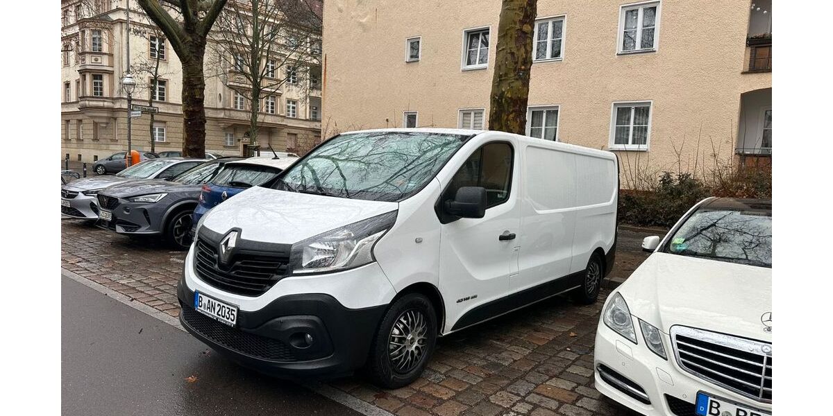 Renault Trafic 204.000 km 8.250 &euro; Berlin 13595