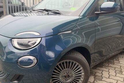 Fiat 500e 30.146 km 14.995 &euro; Berlin 13127