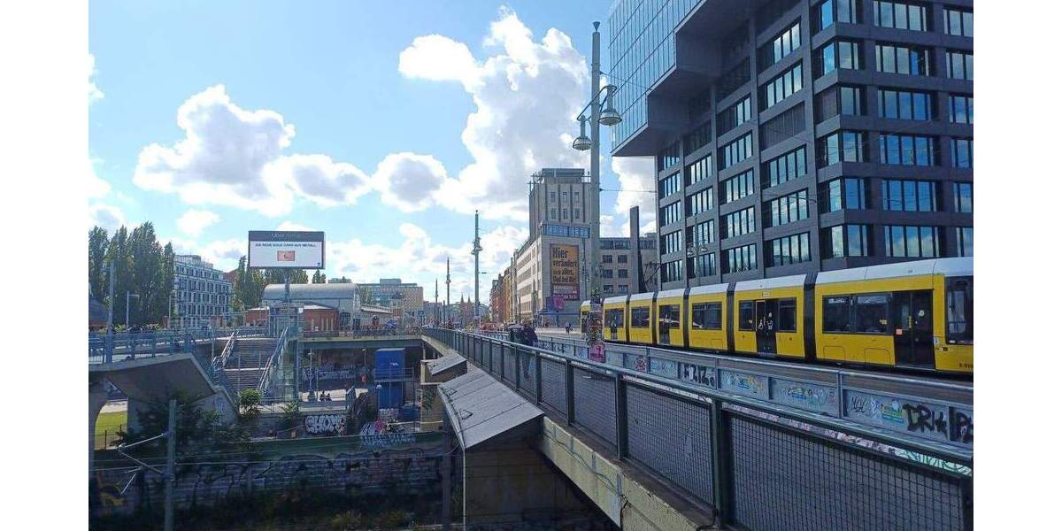 Dachgeschoss Wohnung mit Panorama im Zentrum Berlins nahe Warschauer Brücke - 3 zimmer