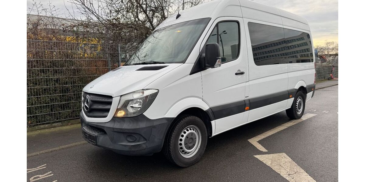 Mercedes-Benz Sprinter 199.022 km 16.937 &euro; Berlin 10369