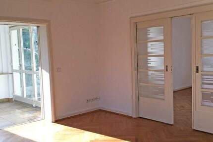gepflegte 4 Zimmer Altbau Wohnung in ruhiger Lage von Nikolassee 4 zimmer