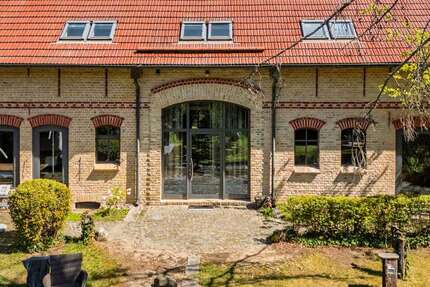Haus Potsdam / Neu Fahrland Neu Fahrland - 6 Zimmer, 275 m&sup2;, 1.490.000&euro; | Angebot:27308157