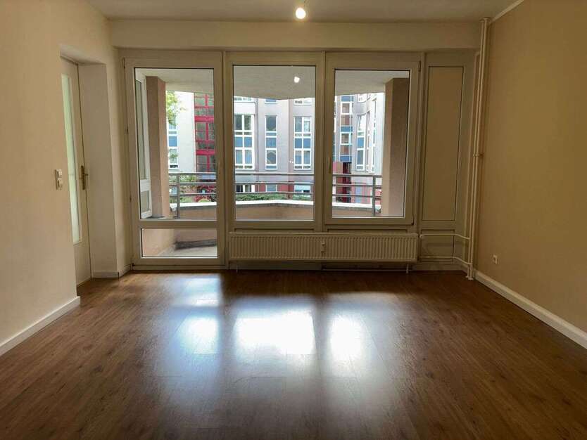 Wohnung zum Mieten in Berlin 1.249 € 85.77 m²