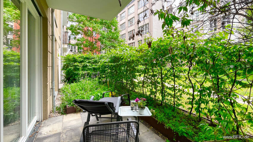 Modernes Wohnen an der Spree: 2-Zi.-Neubau mit Terrasse und Garten
