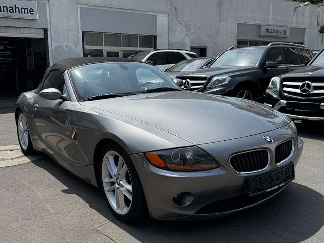 BMW Z4 111.000 km 8.950 € Berlin-Reinickendorf 13407