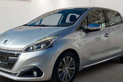 Peugeot 208 73.566 km 7.799 &euro; Berlin 12681