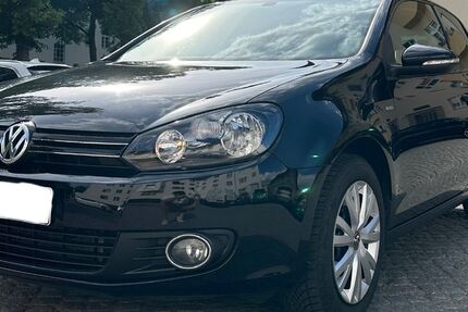 VW Golf 298.000 km 4.200 &euro; Berlin 13053