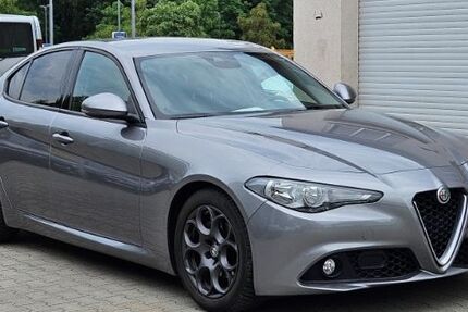 Alfa Romeo Giulia 83.000 km 15.980 &euro; Berlin 12247