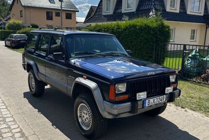 Jeep Cherokee 171.247 km 10.900 &euro; Berlin 13503
