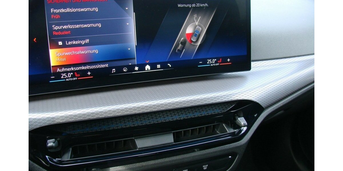 BMW 320 M-Sport xDrive ShadowLine 360º AHK LED HiFi 15.432 km 42.980 &euro; Falkensee 14612