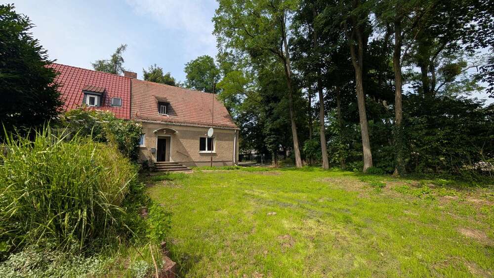 Haus zum Kaufen in Potsdam Bornim 298.000 € 113.91 m² 6 zimmer