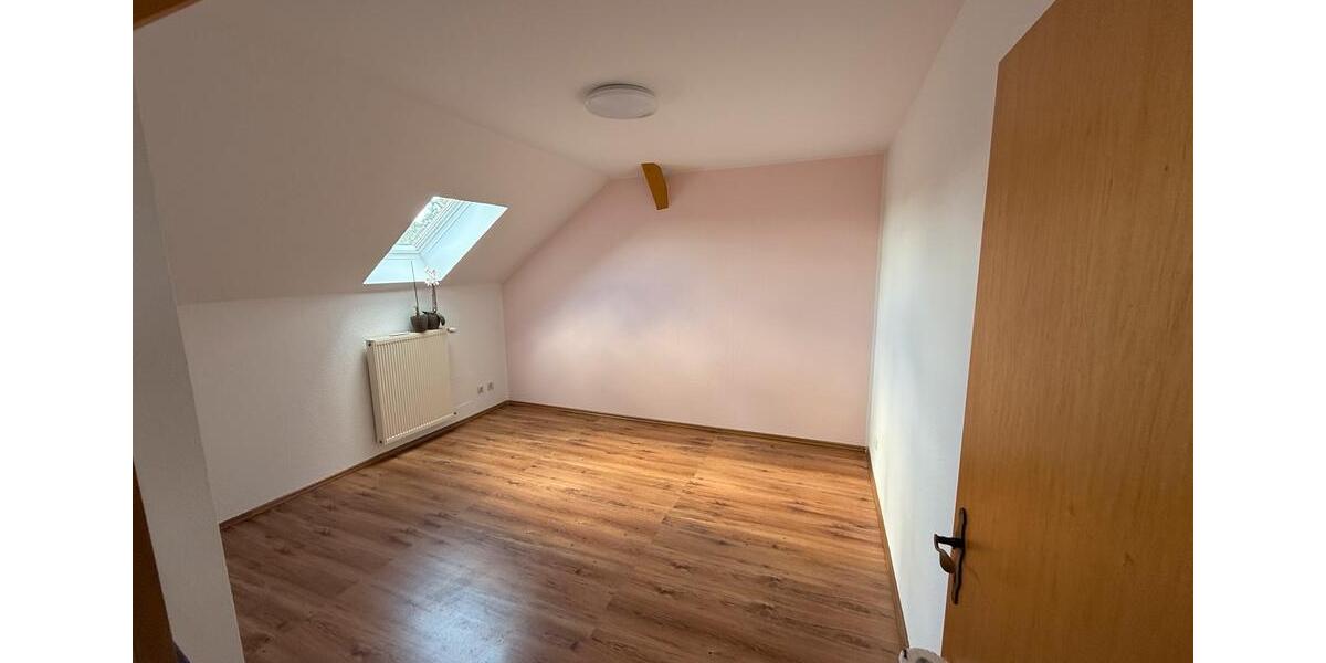 Etagenwohnung Berlin Charlottenburg-Wilmersdorf - 4 Zimmer, 110 m&sup2;, 650&euro; | Angebot:26691719