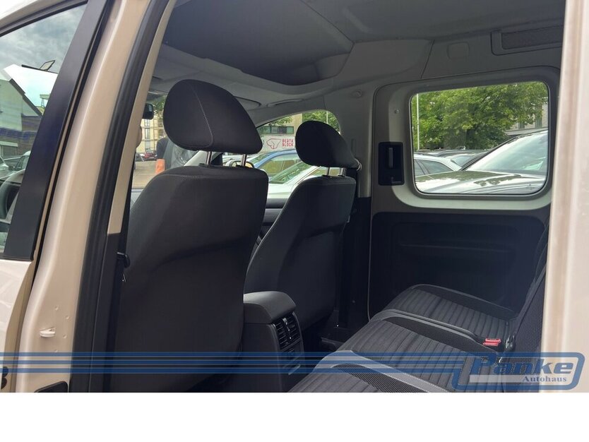 Caddy 1.2 TSI Soccer Trendline*5Sitzer*RFK*CarPl