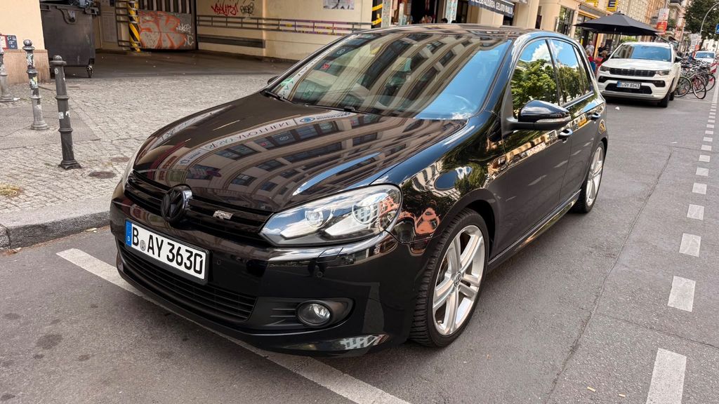 VW Golf 205.000 km 6.999 &euro; Berlin 12059