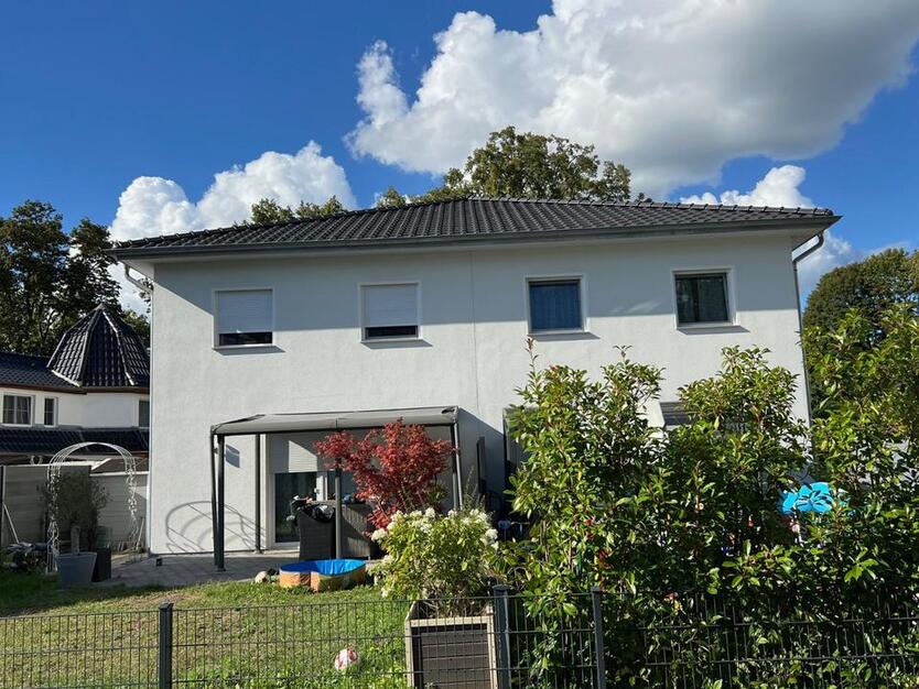 Exklusive Stadtvilla in Falkensee-Wohnen & Arbeiten in Seenähe