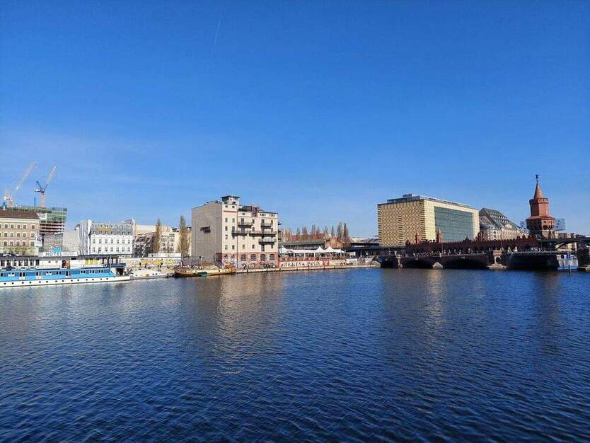 Dachgeschoss Wohnung mit Panorama im Zentrum Berlins nahe Warschauer Brücke - 3 zimmer