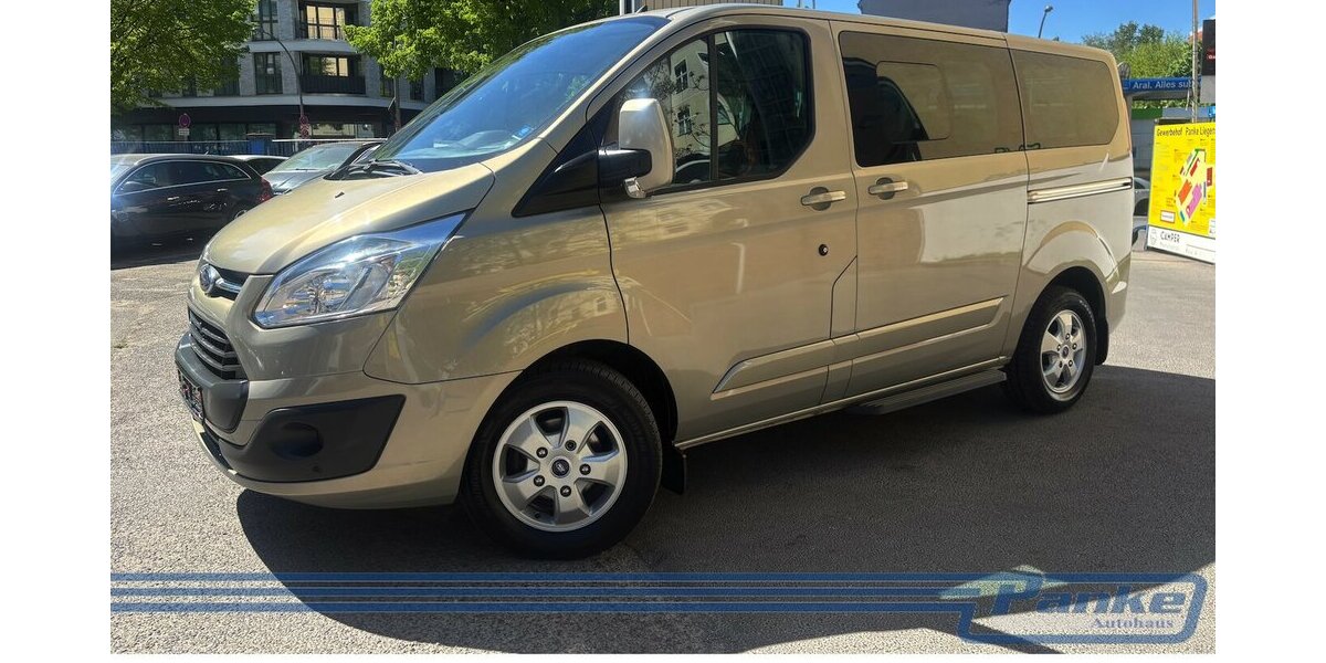 Ford Tourneo Custom 300 L1 Titanium*8Sitz*AHK*SHZ*NAV 100.000 km 18.990 &euro; Berlin 13187