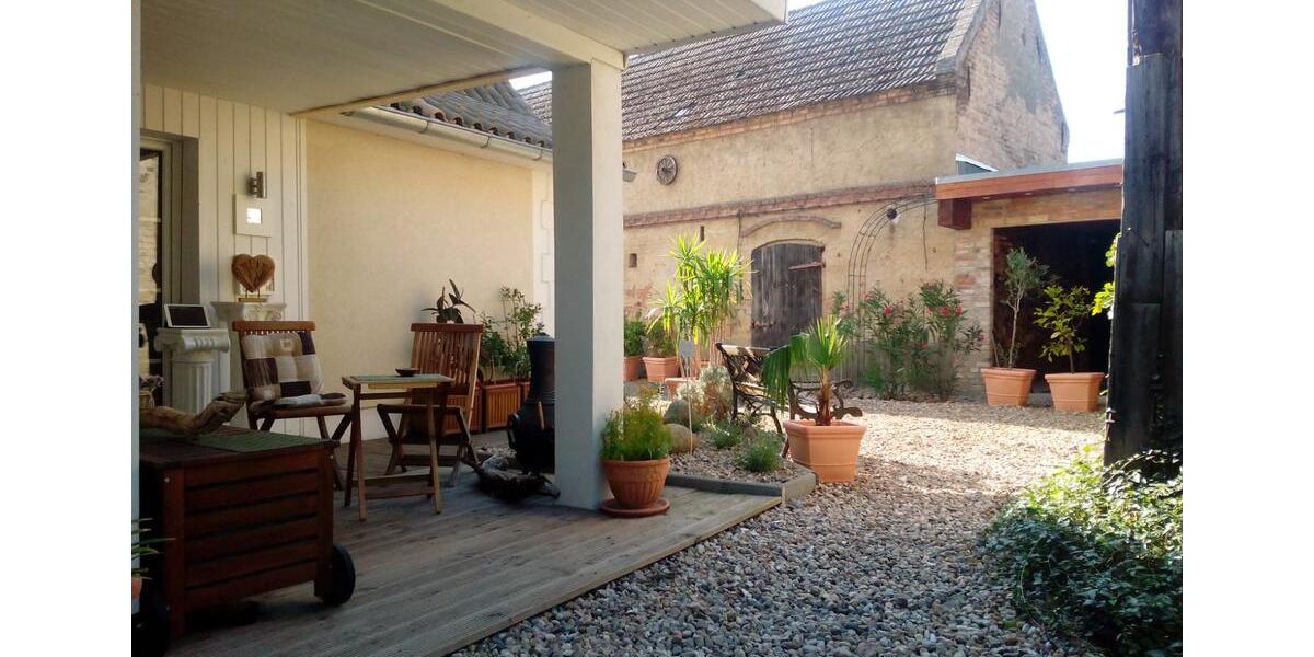 Landhaus m. 2700qm Sommergarten ca.20min südl.v. Berlin u.Potsdam 8 zimmer