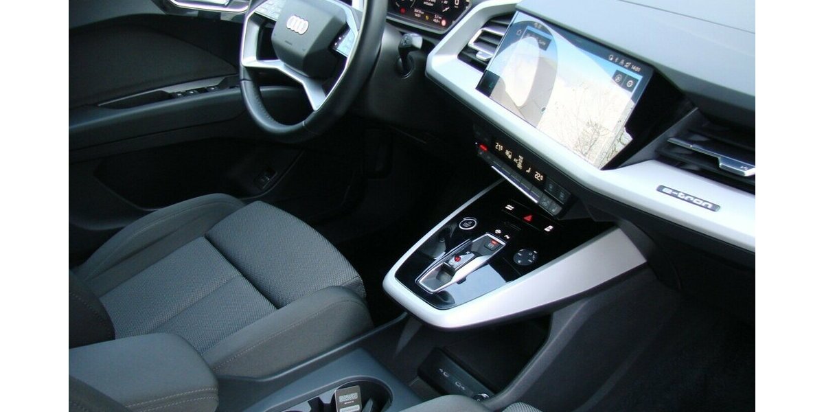 Audi Q4 e-tron Advanced Sportback LED ACC Spurhalteassi 30.452 km 29.980 &euro; Falkensee 14612