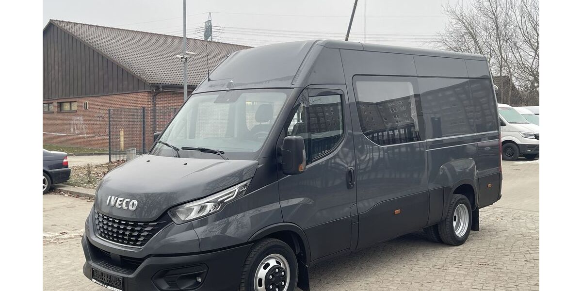 IVECO Andere 238.000 km 24.900 &euro; Berlin 12681