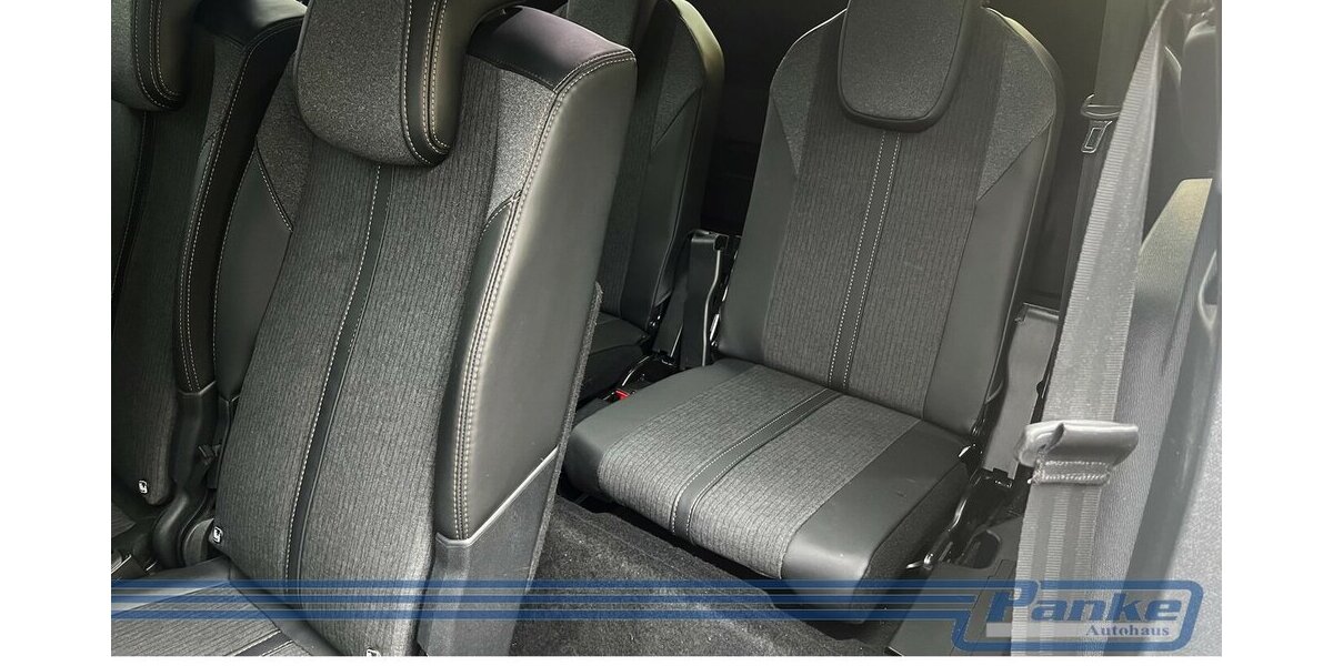 Peugeot 5008 GT-line*7-Sitz*LED*Massage*Memory*Digi* 134.439 km 15.990 &euro; Berlin 13187