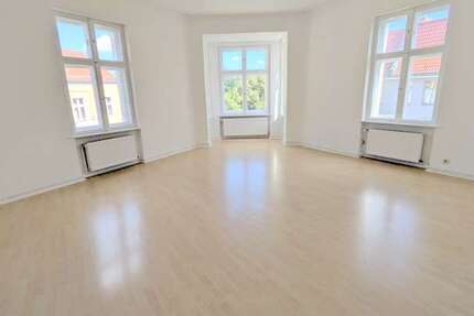 Wohnung zum Mieten in Berlin 1.098,89 € 100 m²