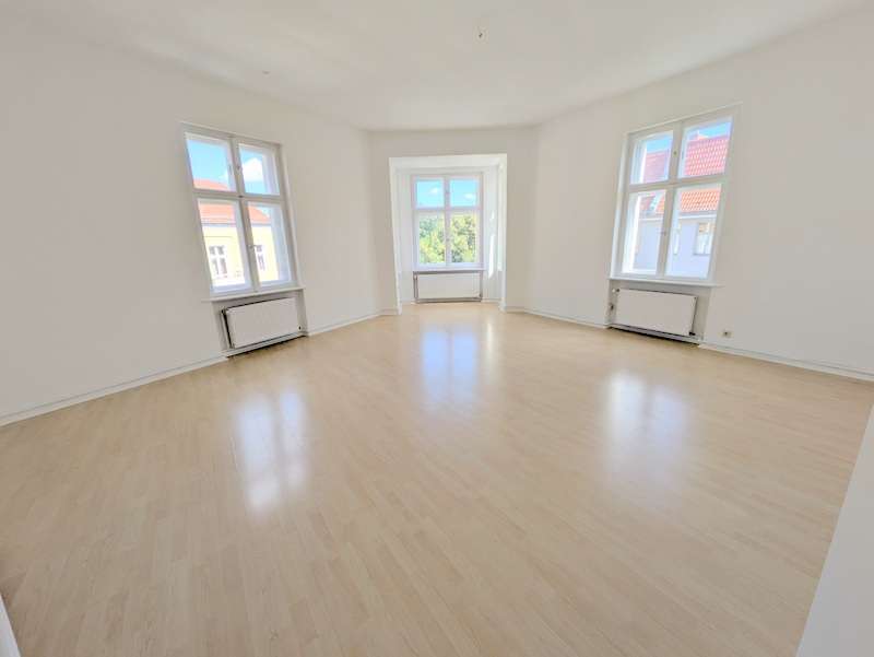 Wohnung zum Mieten in Berlin 1.098,89 € 100 m²